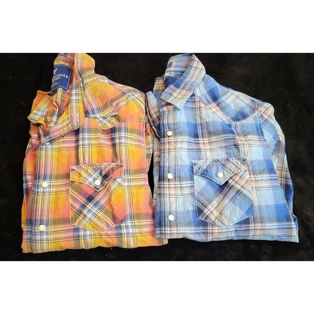 Set Of 2 American Eagle Outfitters Vintage Fit Plaid Flannel Size Medium